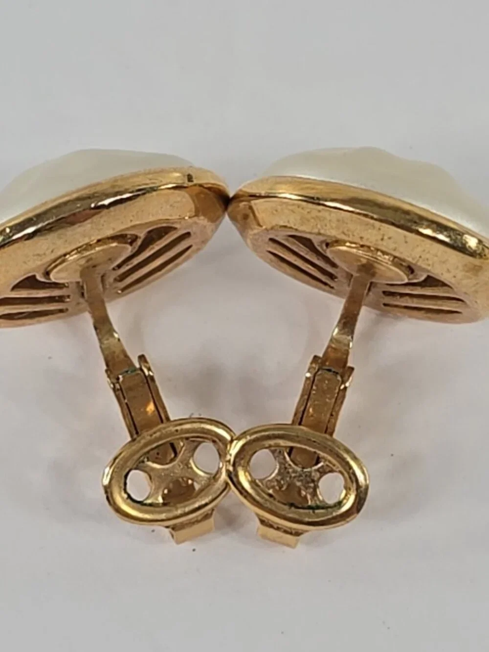 VINTAGE Trifari Gold Tone Faux Pearl Clip‑On Earrings Round Classic Signed......